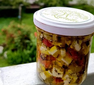 Nakládaný sýr (balkánský / feta)