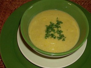 Hrachová polévka s bramborami