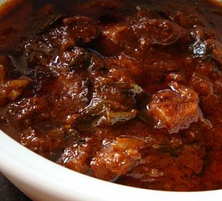 Vepřové maso v sójové omáčce s vejci