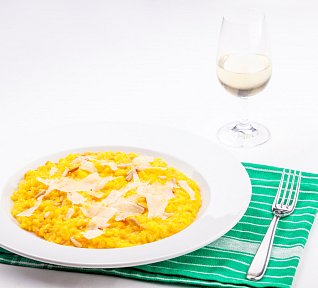 Risotto se šalvějí, piniemi a sýrem Grana Gran Moravia