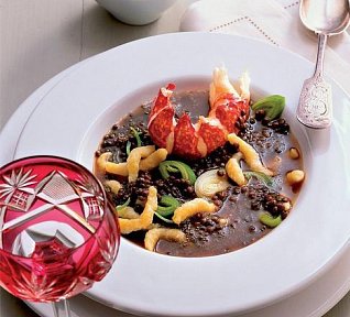 Čočka s krevetami, pórkem a nočky