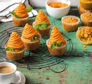 Mrkvovo-mandlové cupcakes s batátovým krémem