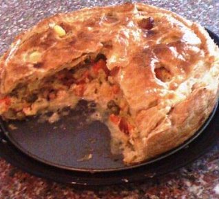 Páj s brambory, šunkou a zeleninou