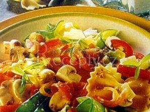 Těstoviny se žampiony a lososem