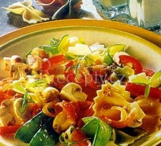 Těstoviny se žampiony a lososem