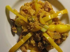 Kuskus s tuňákem a zeleninou