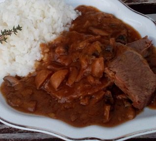 Pórkové hovězí na žampionech