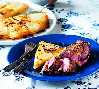 Husí prsa plněná fíky s bramborovo-cibulovou galetkou