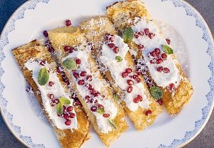 Kokosové palačinky s mascarpone a granátovým jablkem