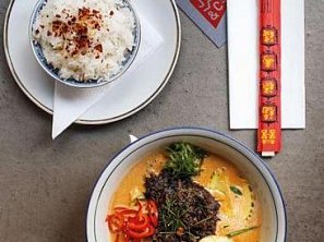 Hovězí líčka s kari omáčkou