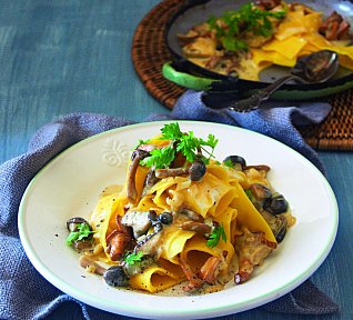 Houbové ragú s nudlemi