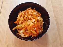 fermentované zelí  (a la Kimchi)
