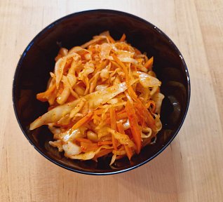 fermentované zelí  (a la Kimchi) fermentované zelí  (a la Kimchi)