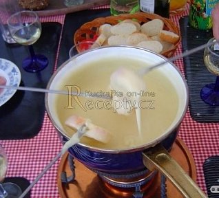 Švýcarské fondue Švýcarské fondue