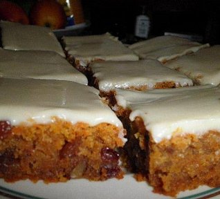 Medové řezy s Lučinou a mrkví