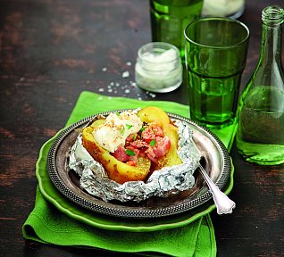 Pečené brambory se slaninou