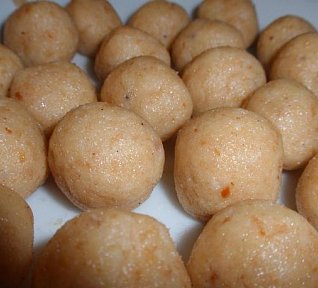 Česnekové knedlíčky (nočky) ze strouhanky Česnekové knedlíčky (nočky) ze strouhanky
