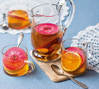 Horké jablko se zázvorem a skořicí