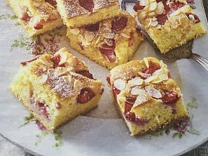 Jahodovo-rebarborový koláč