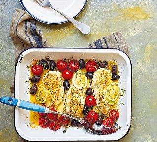 Citronová kuřecí prsa s rajčaty a olivami