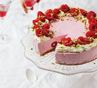 Nepečený malinový dort