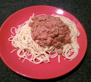 Žampionová omáčka s rajčatovým protlakem