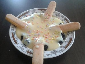 Puding s ostružinami a piškoty Puding s ostružinami a piškoty