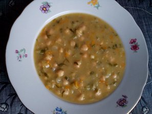 Pórková polévka s cizrnou