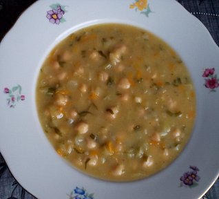 Pórková polévka s cizrnou