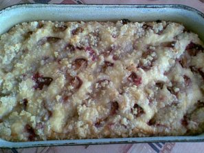 Švestkový koláč s drobenkou