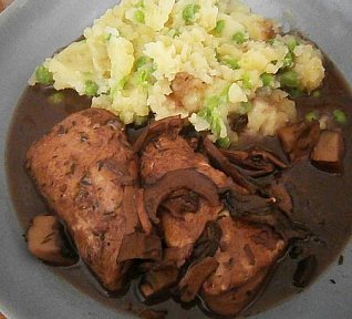 Kuřecí na víně s houbami