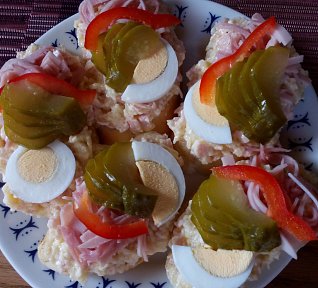 Sýrová pomazánka se šunkou