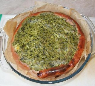 Zapečená vinná klobása - slaný koláč