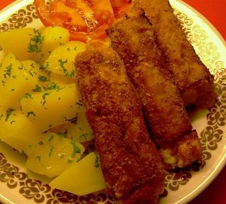 Smažené šunkové rolky se sýrovou náplní