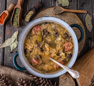 Zelňačka s klobásou