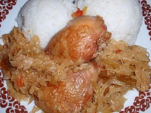 Pikantní kuře na zelí