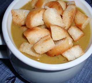 Bramborovo-lilková krémová polévka s mrkví