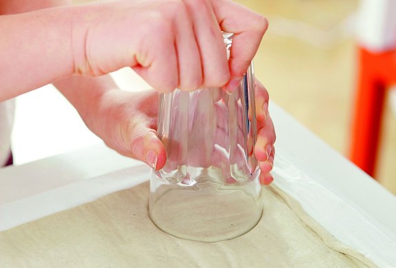 Minipizzy s rajčaty, šunkou a sýrem