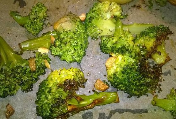 Brokolice pečená s česnekem a citronem photo-0