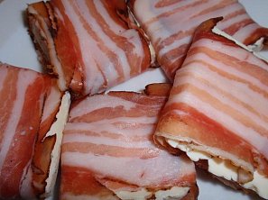 Česneková Niva v rakouském špeku nebo pršutu