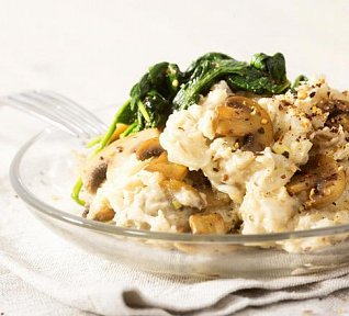 Rizoto netradičně z ovesných vloček se slaninou a žampiony