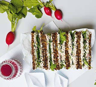 Sendviče s lososovou pomazánkou