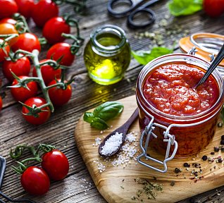 Rajčatové pyré ke grilovanému masu