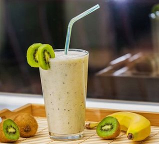 Smothie-Kiwi a banán
