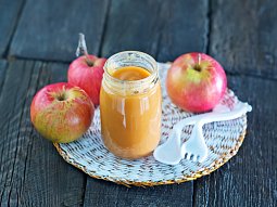 Dětská jablečná přesnídávka