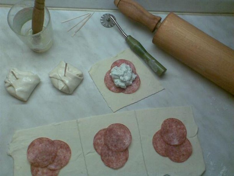 Jednohubky z listového těsta