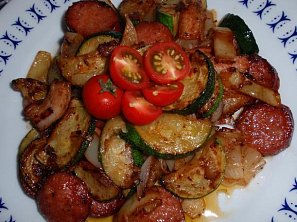 Cuketová směs s uzeninou