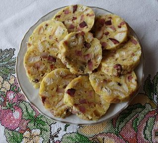 Špekové knedlíky v alobalu