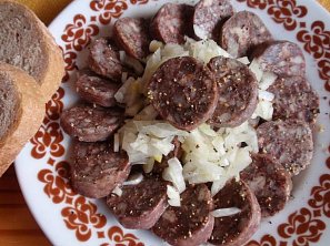 Jelito s octem a cibulí