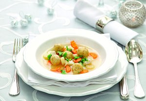 Rybí vývar s knedlíčky